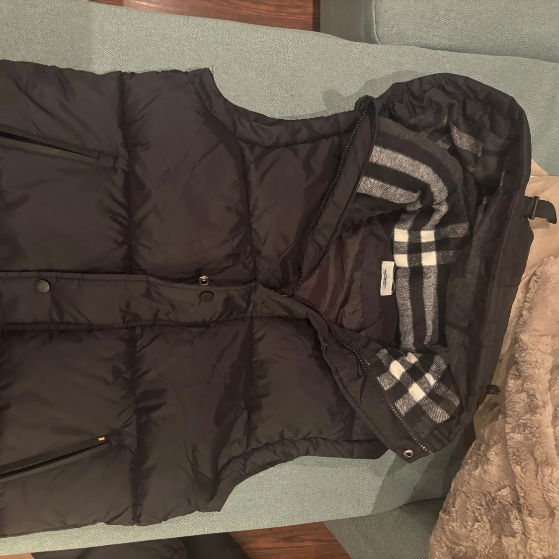 Svart Burberry jacka  - 2