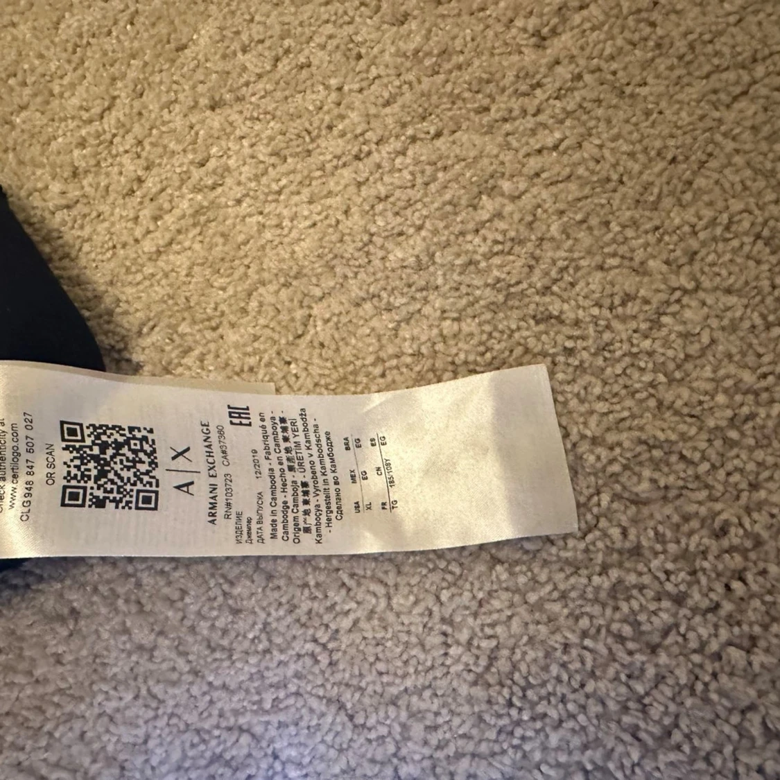 Mörkblå sweatshirt från Armani Exchange - 2