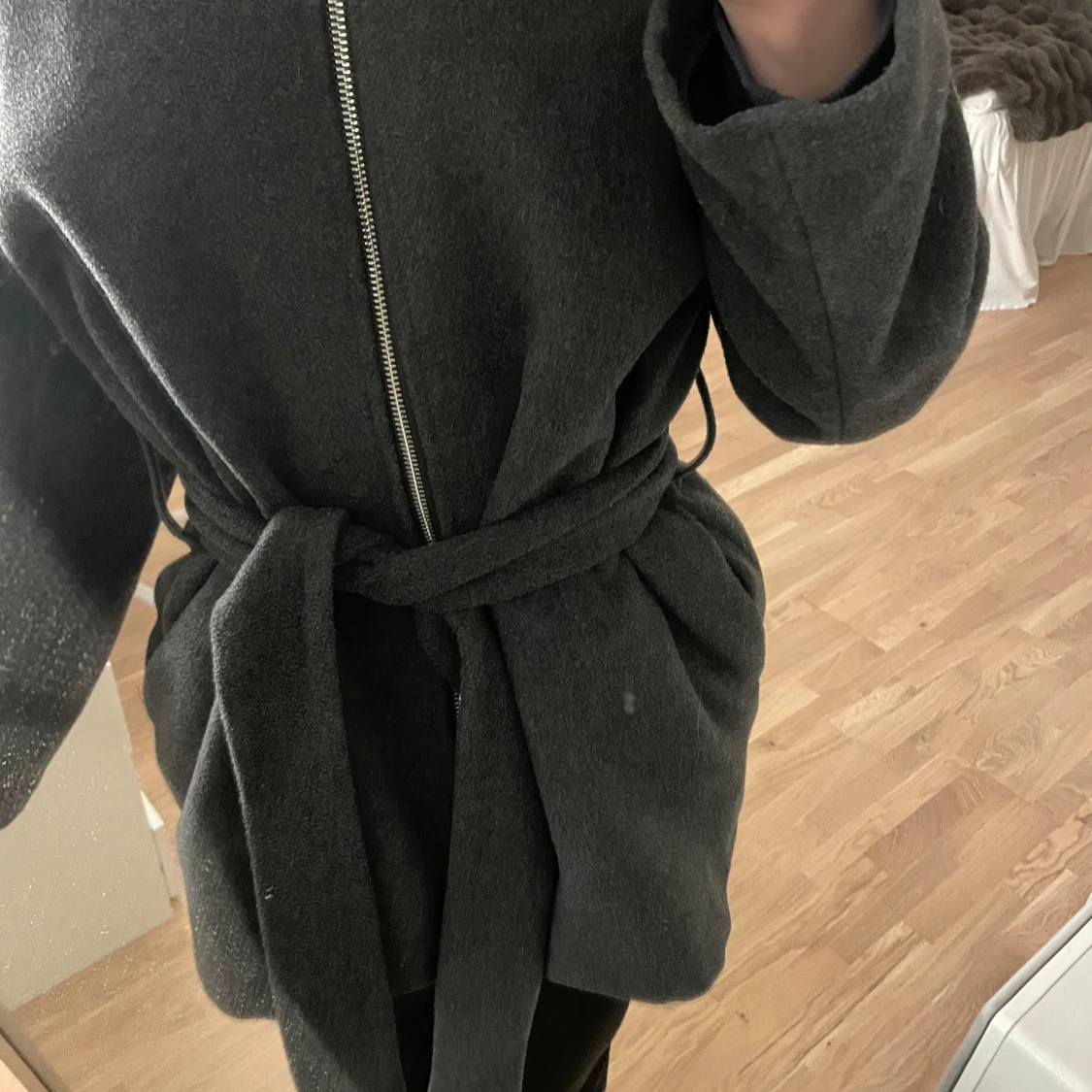 Grå ullkappa från Dobber med bälte - 1