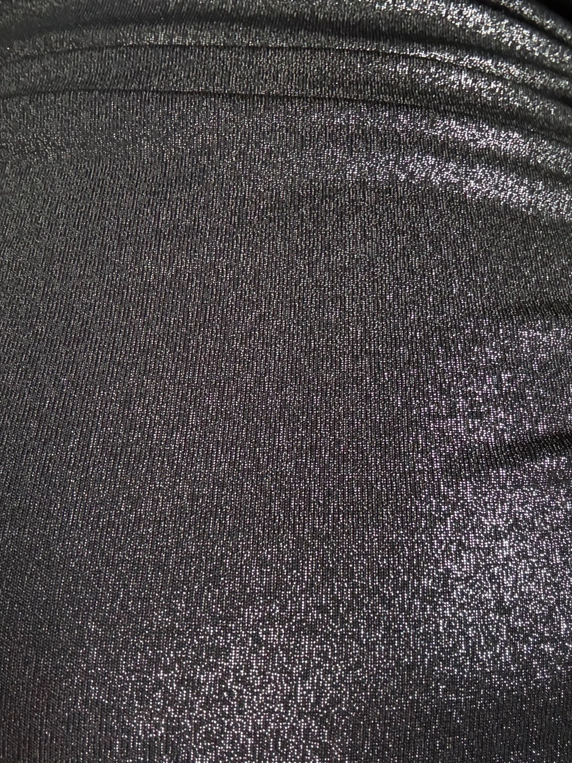 Glittrig svart oneshoulder topp - 1