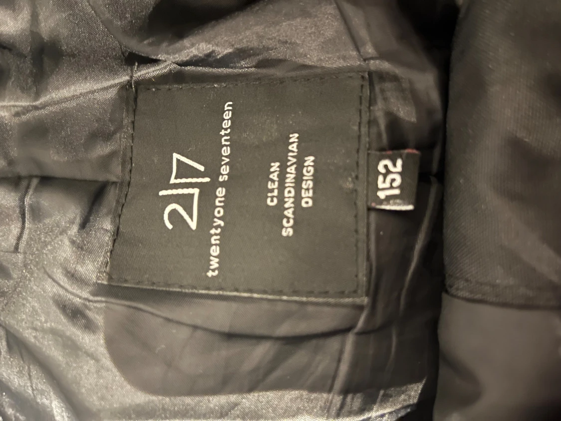 Svarta täckbyxor från 2117, stl 152 - 2