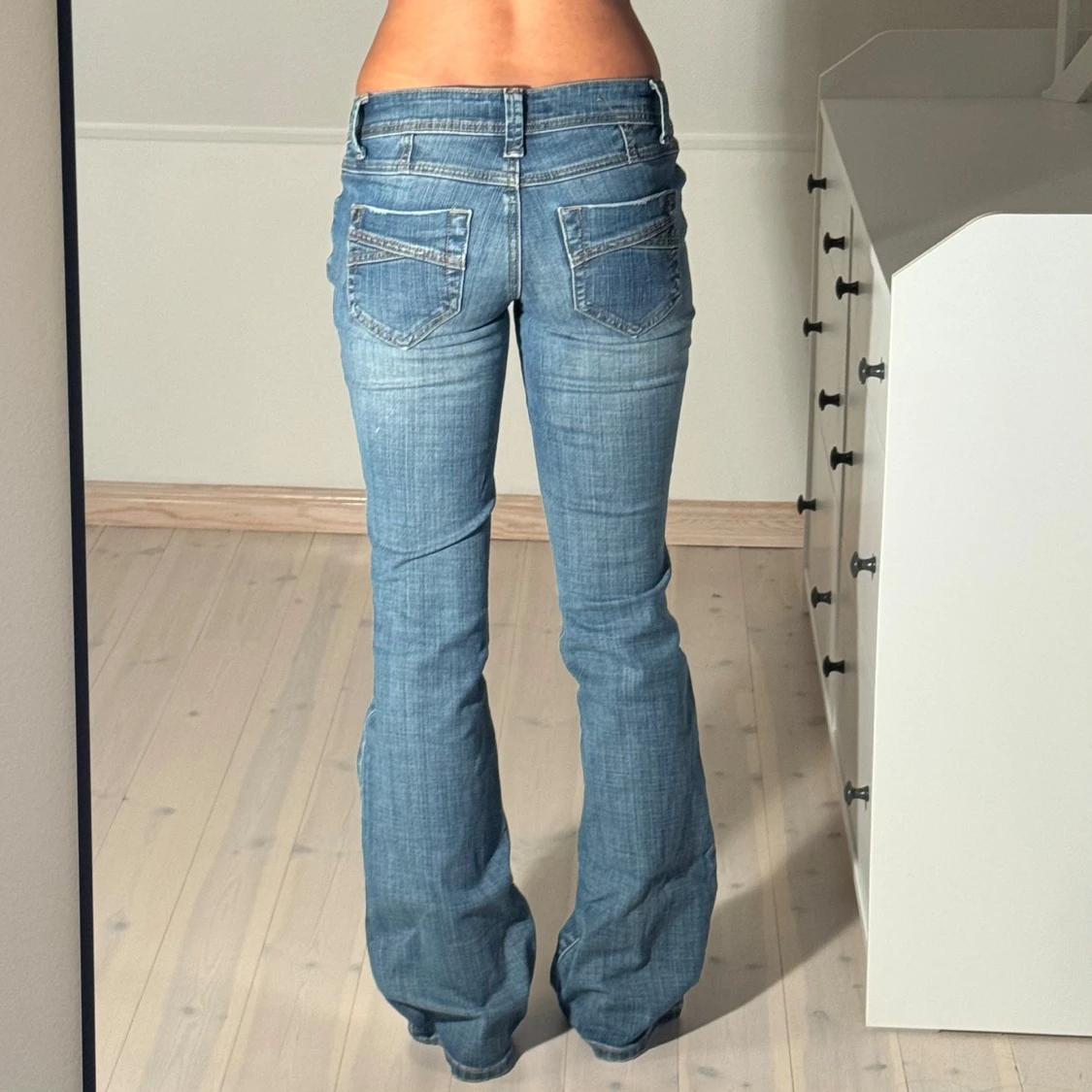 Low bootcut jeans  - 2
