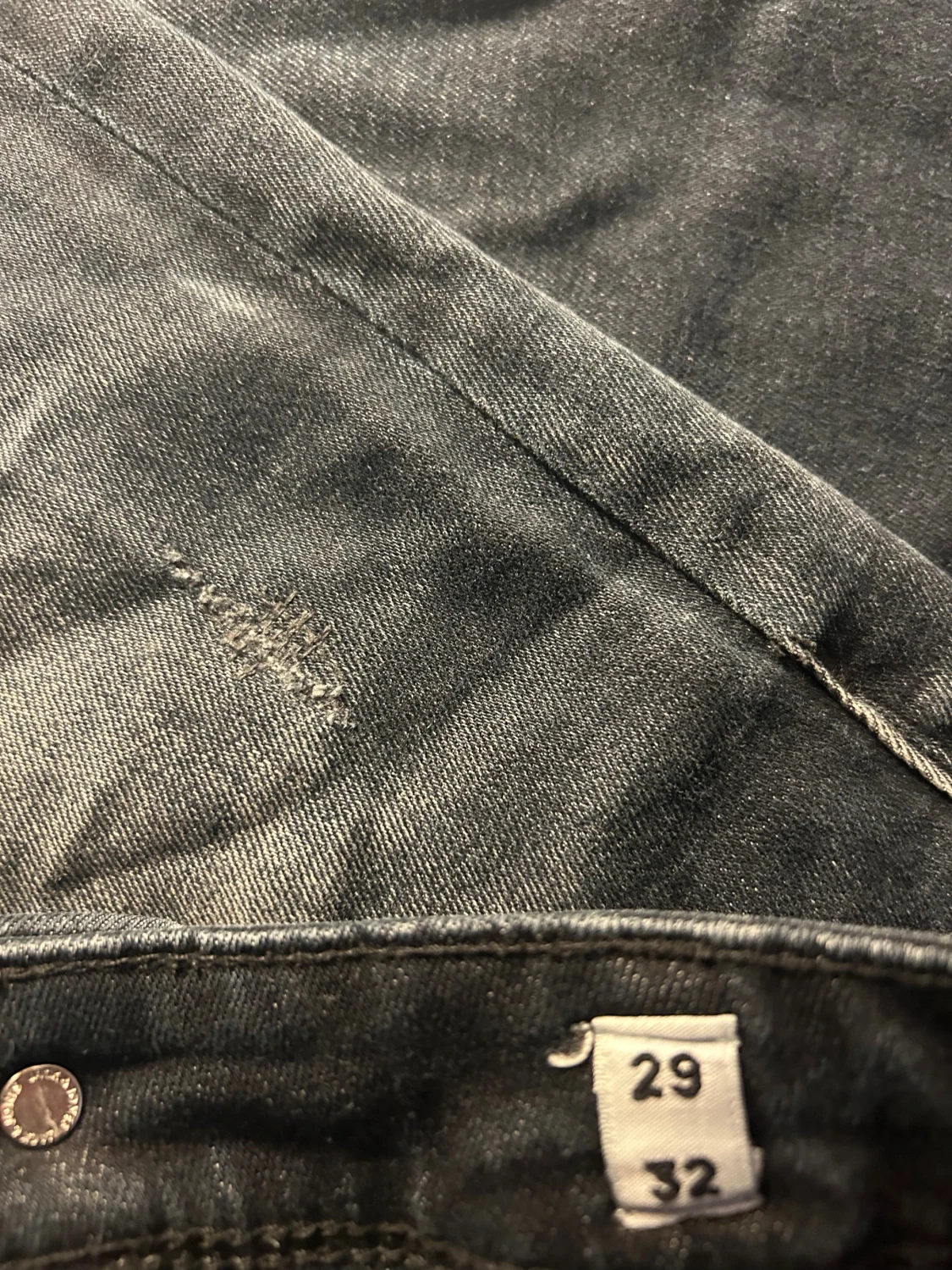 Washed Jack & Jones Jeans med slitningar🔥 - 3