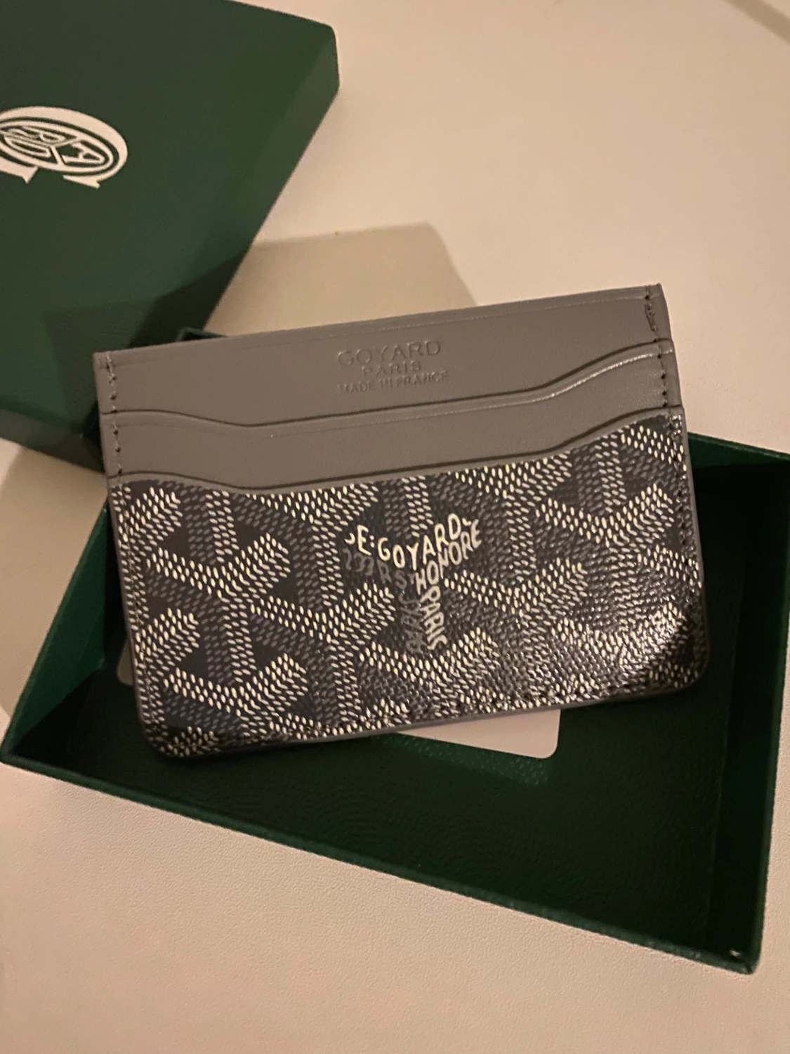 G yard grå plånbok med mönster - 1