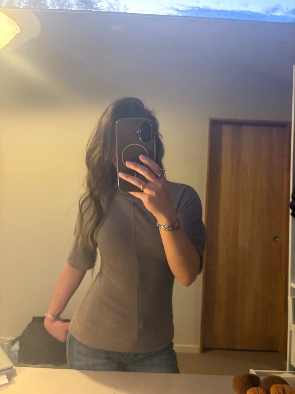 Beige ribbad topp med kort ärm