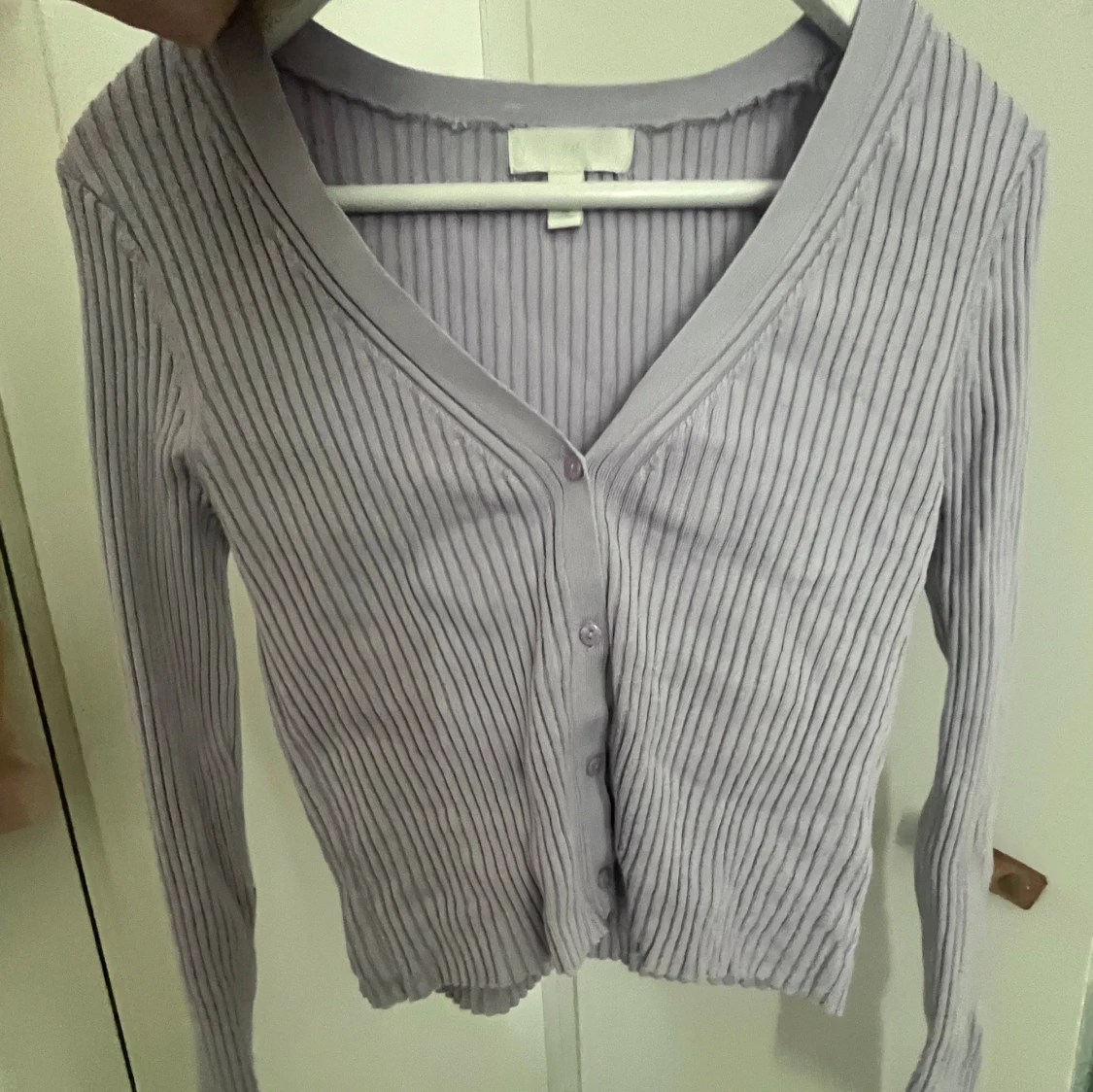 Ljuslila ribbad kofta  - 1