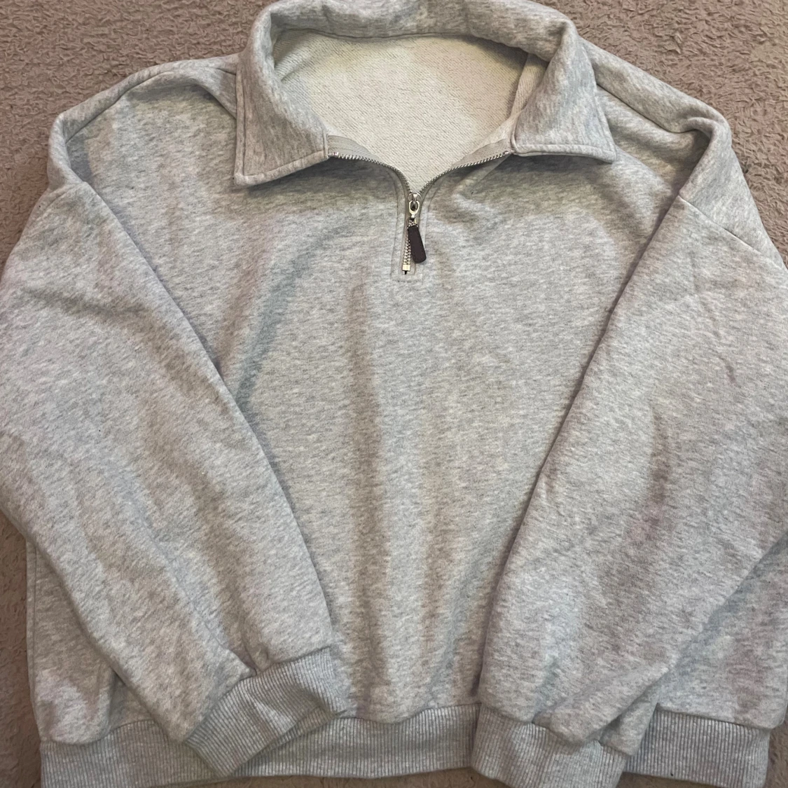 Grå half zip sweatshirt - 2