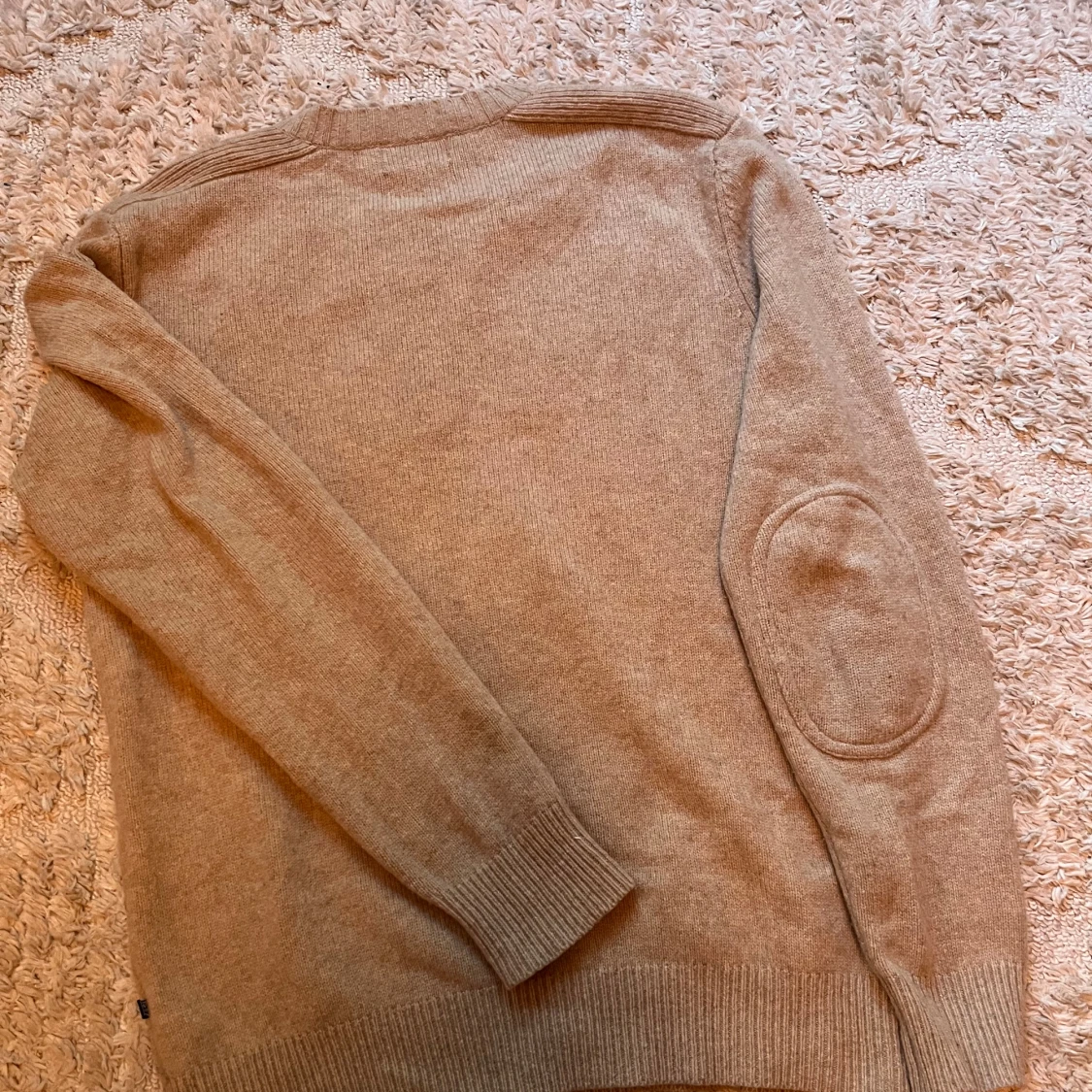 Beige stickad tröja från East West - 1