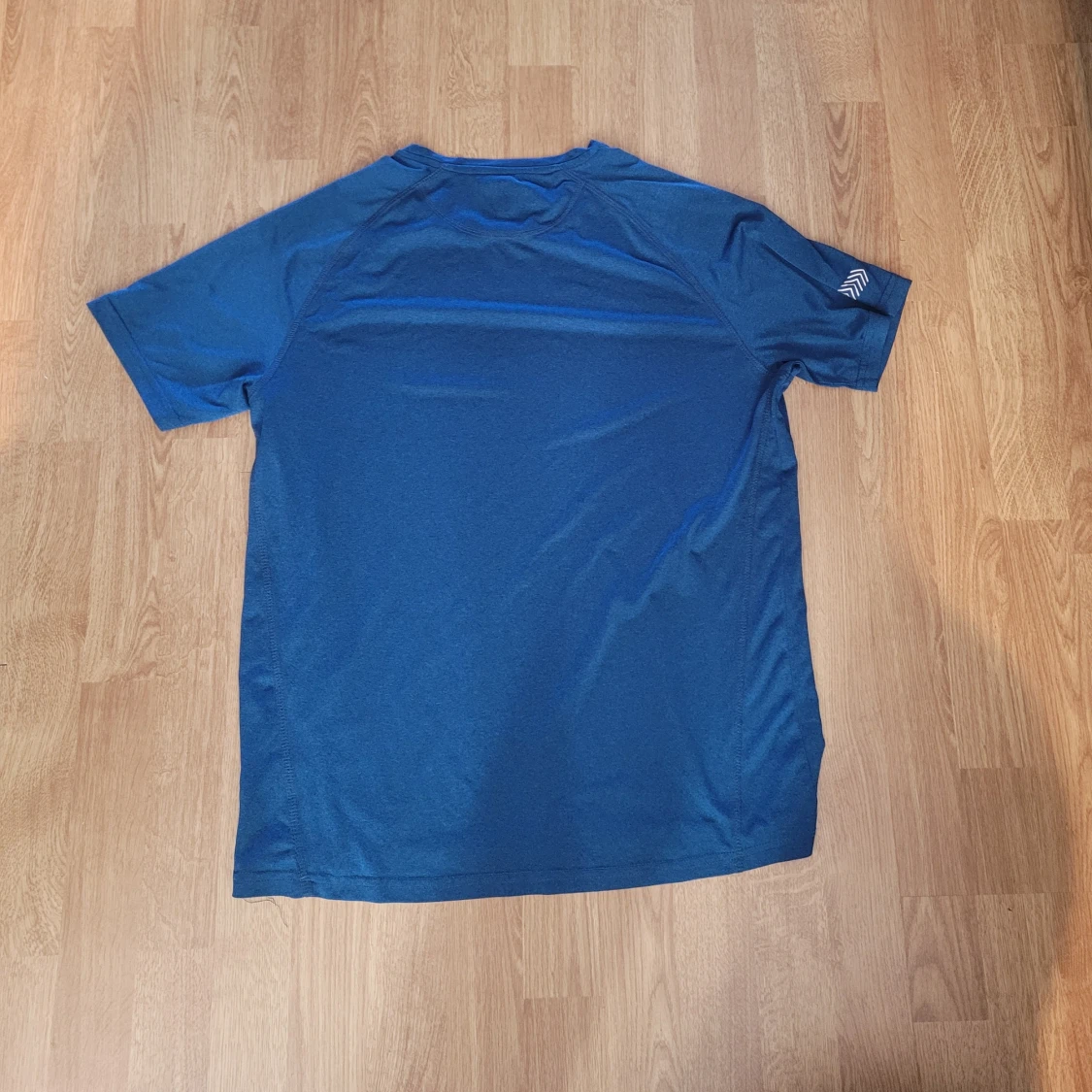 Blå träningsshirt från Karhu - 1