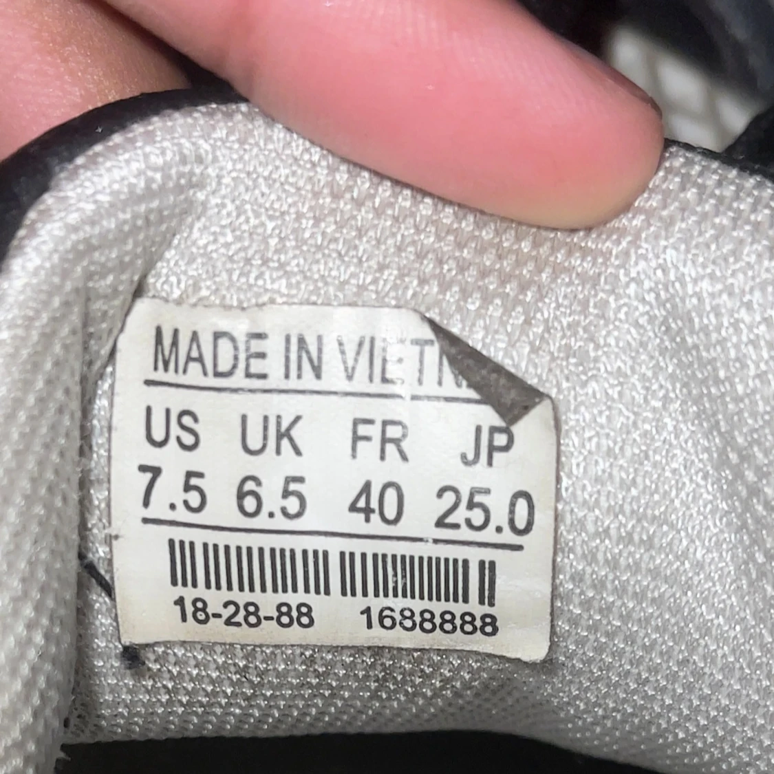 Nike Air Jordan 4 svart/vit strl 40 - 3