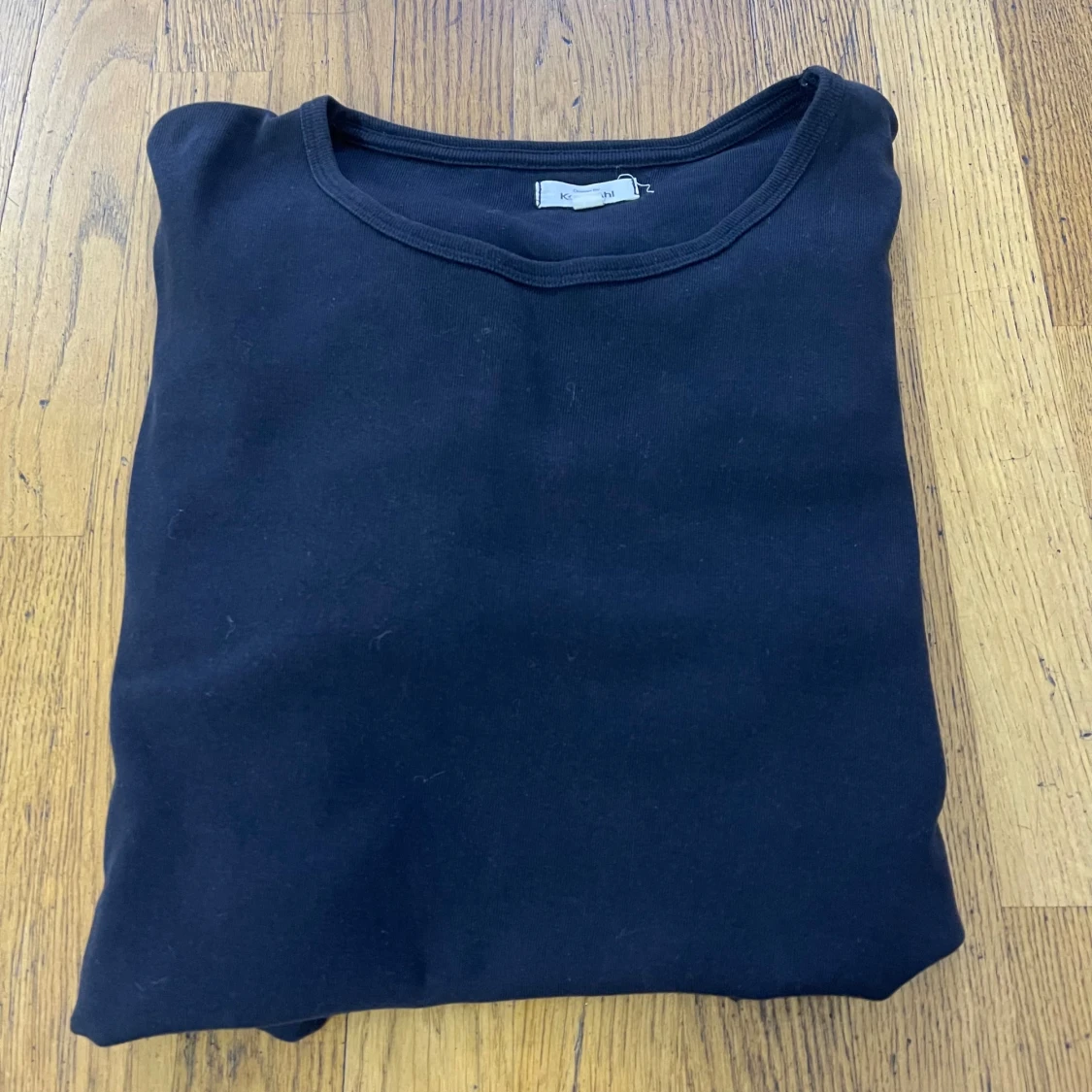 Svart långärmad tröja från KappAhl - 1