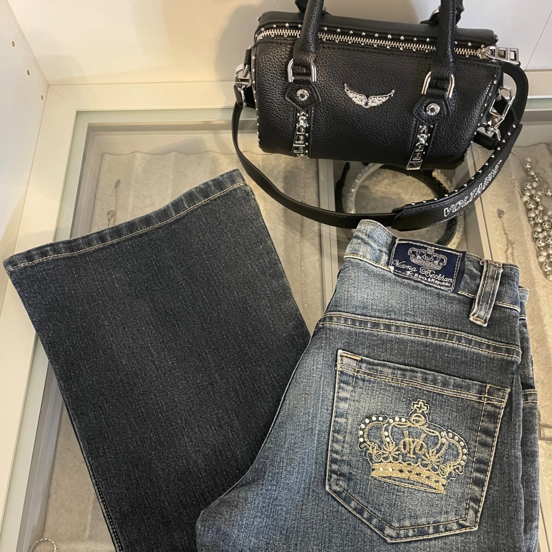 Victoria Beckham low waist bootcut jeans - 1