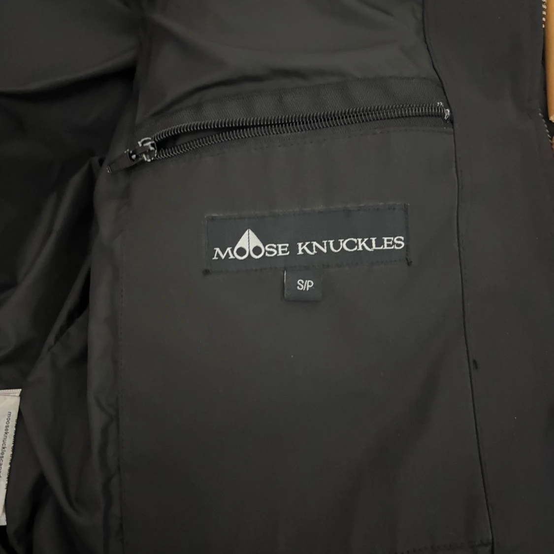 Svart dunjacka Moose Knuckles S - 3