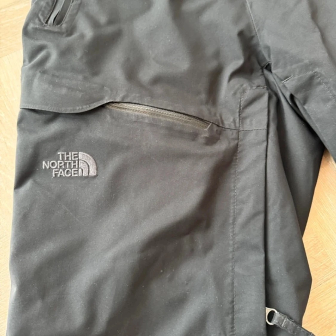 Svarta byxor från The North Face - 90