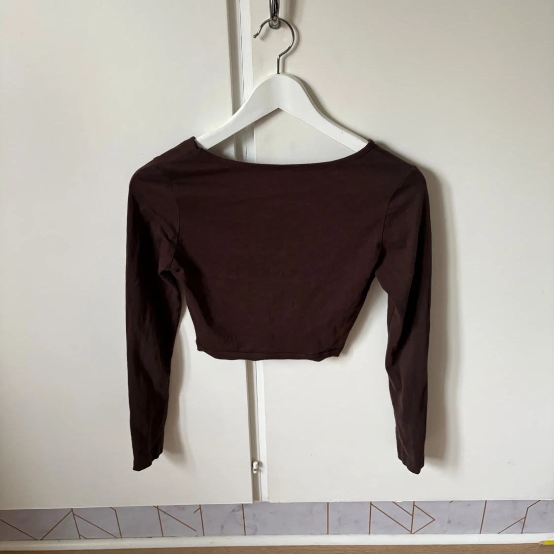 Brun croppad långärmad topp Shein - 1