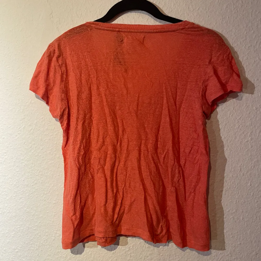 orange rosa t-shirt från Holly & Whyte. skriv för mer bilder och info.. T-shirts.