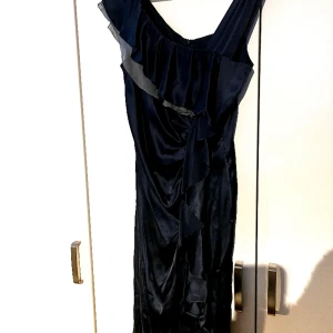 Klänning InWear siden - Mycket vacker festklänning från InWear i 100% siden. 