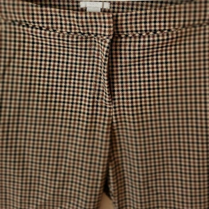 Rutiga byxor  - Old school byxor. Loppis. Hm. Rutig. Tre bruna färger. St 36. St 38. Bara provat en gång. Supermjuka. 50kr. Ej frakt. 