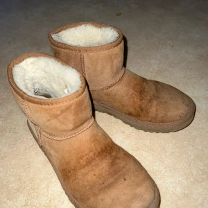 Väl Använda Uggs.  - Nån intresserad? 