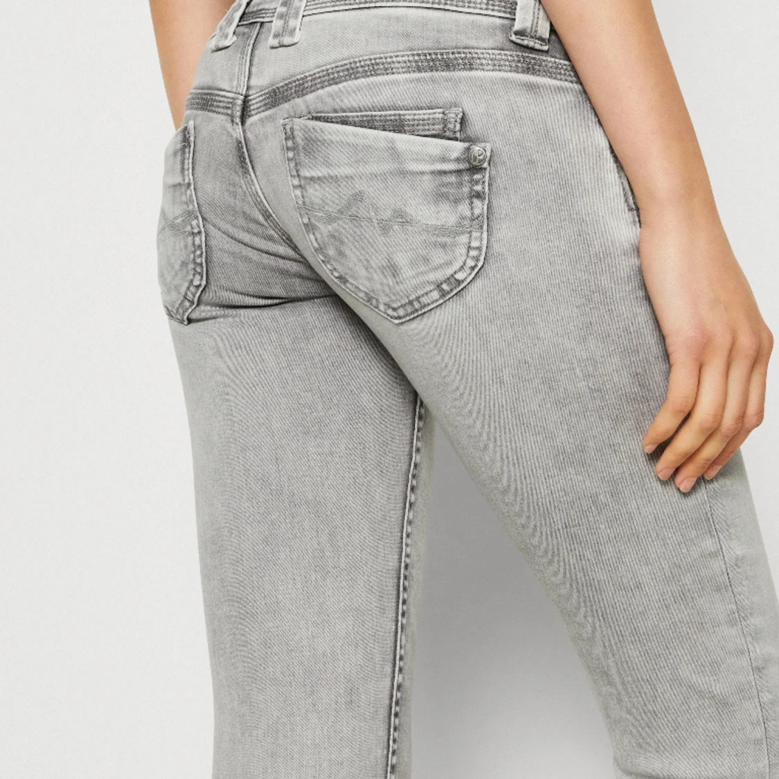 Grå pepe jeans  - 90