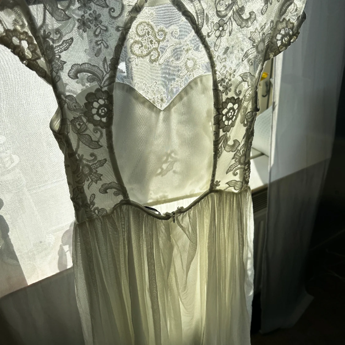 studentklänning från Nelly  - 90