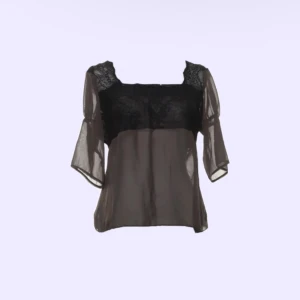 topp - jättefin topp från branting i fairy grunge stil. köpt på sellpy och aldrig använd🕸🦇🥀🖤