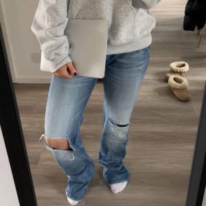 Askattiga jeans!! Skriv om ni vill ha nått eller fler bilder 🥰🥰🥰🥰