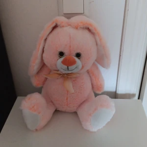 Gosedjur  - Inga märken eller smuts på, jättebra som present till påsken som kommer. 