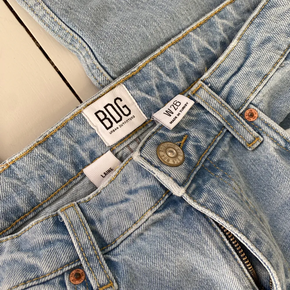 BDG Urban Outfitters straight jeans. Använda 2 ggr, nyskick . Jeans & Byxor.