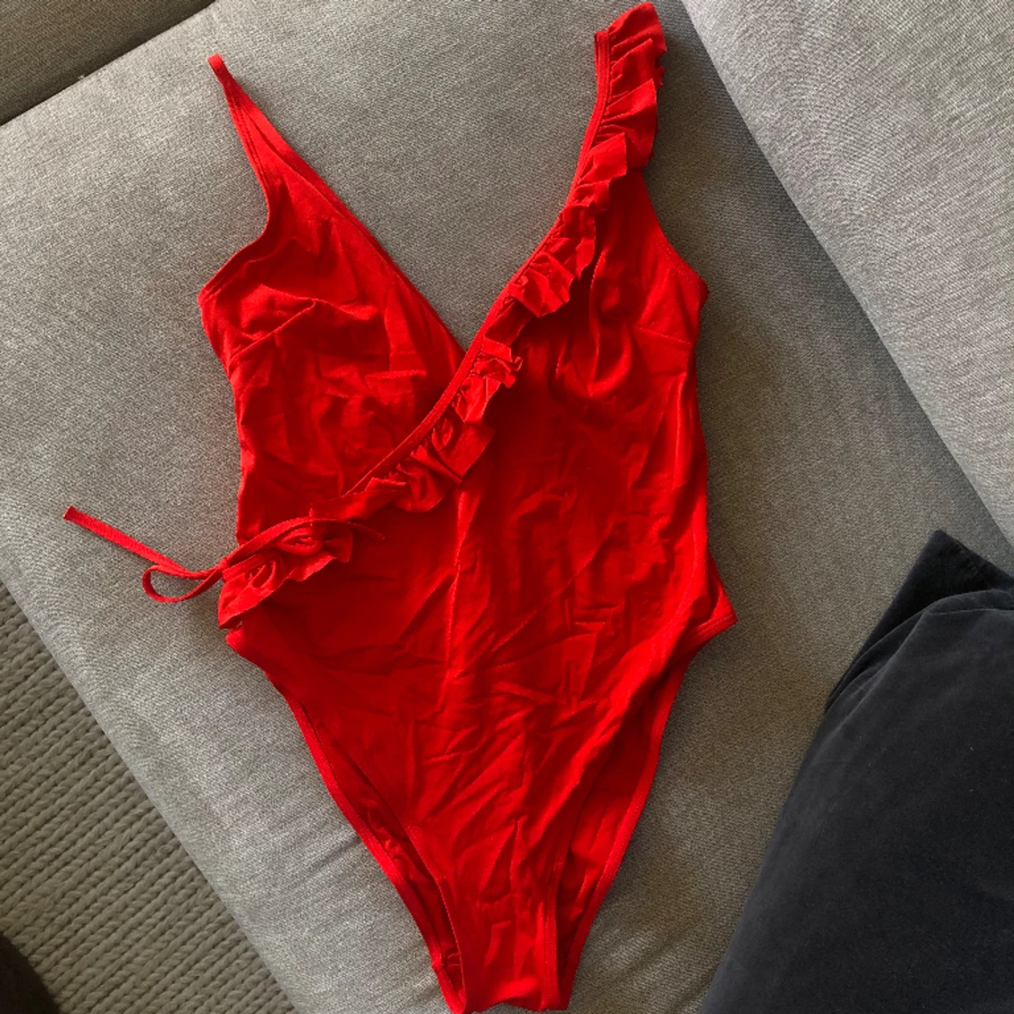 Röd baddräkt M från & Other stories