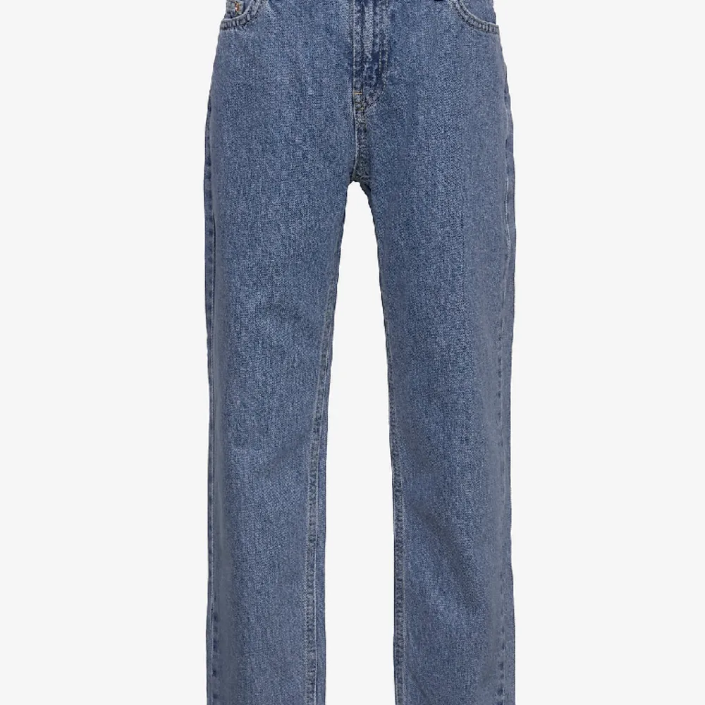 Ett par jättefina jeans från Grunt, har köpt dem på kidsbrandstore, säljer dem för att de har blivit för små för mig  Köpta för 600 för några månader sedan. Priset går att diskutera. Jeans & Byxor.
