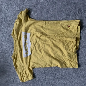 Levis t shirt  - Levis t shirt helt ny