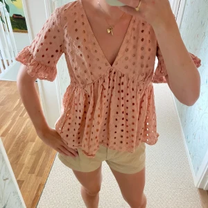 Blus - Världens finaste rosa blus😍