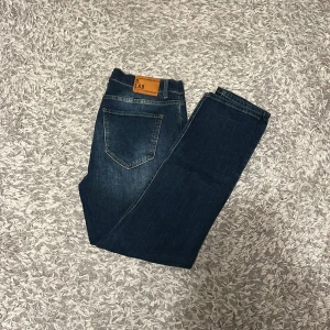 D lab jeans  - Säljer mina d lab jeans då jag inte har någon användning av dem, jeansen är i fin skick 
