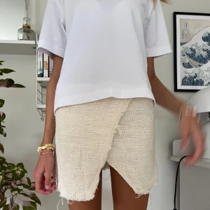 Kjol - Fin kjol i ny skick 