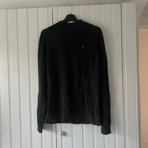 Polo tröja från Hilfiger  - Nice svart bomulls polo