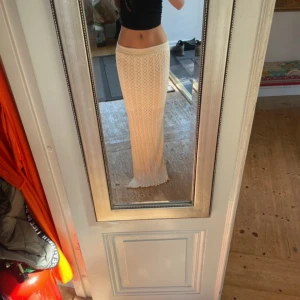 Lång kjol - Med slits