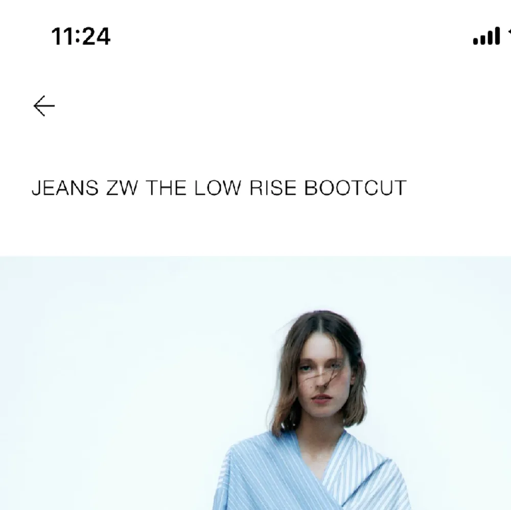 Supersnygga lågmidjade flare/ bootcut jeans från Zara. Använda någon enstaka gång, passar bra på mig som är 165 Nypris 400 kr. Jeans & Byxor.