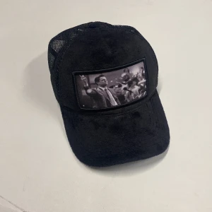 Lavoro Velvet keps - Tjena! Säljer min Lavoro Velvet keps, perfekt till sommaren. Den är knappt använd och i bra skick. Skriv till mig och priset kan diskuteras😊