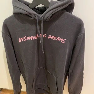 Hm hoodie - Fet hoodie jag ej använder Hör av er vid funderingar! Priset går att diskutera 