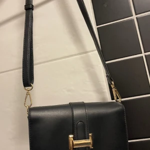 väska - Väska finare i verkligheten. 