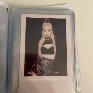 Photocard rosé  - Rosé photocard, 13 kr frakt