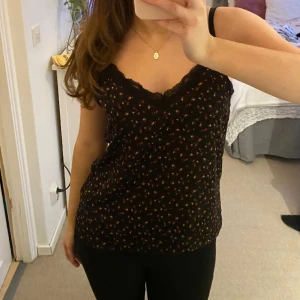 Blommigt linne - Gulligt linne, perfekt som pyjamas eller till vardags❤️