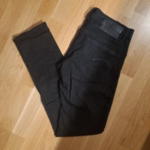 Jeans - Herrmodell. Använda en gång