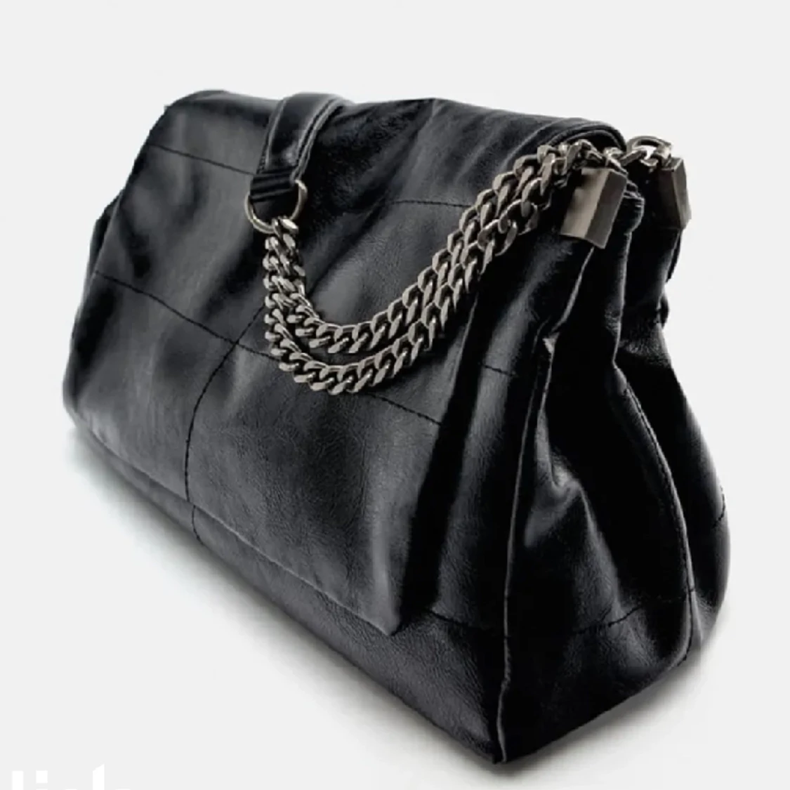 SÖKER denna väska från zara