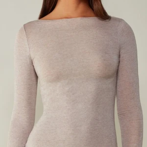 Kashmir tröja - Säljer min intimissimi tröja då den inte kommer till användning längre!💕