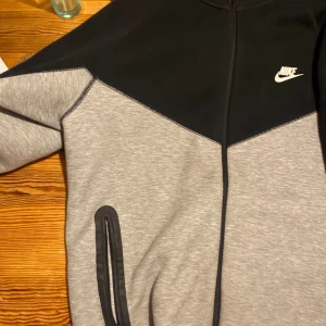 Nike tech fleece - Nike tech fleece 