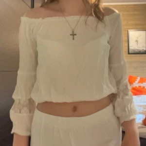 Blus - Super fin blus från Kappahl 💗kontakta mig privat för mer bilder eller frågor 🫶🏻