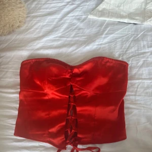 Räd fest topp - Bra skick, normal i storleken:)