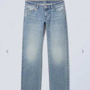 Weekday jeans - Fina jeans använda 1 gånga som nya💗